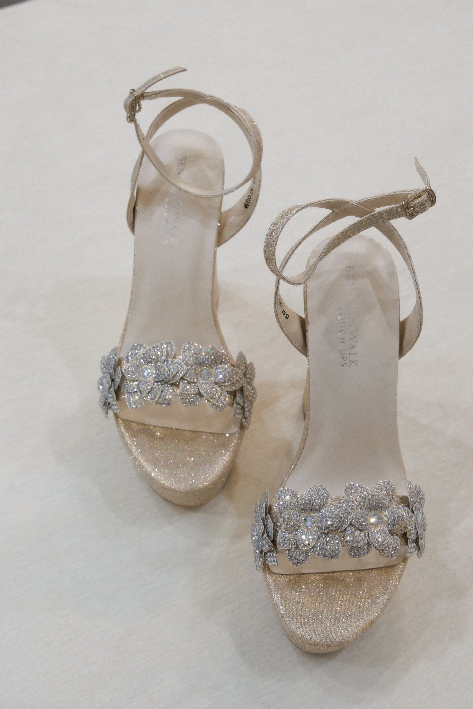 Lily Champagne Sparkle