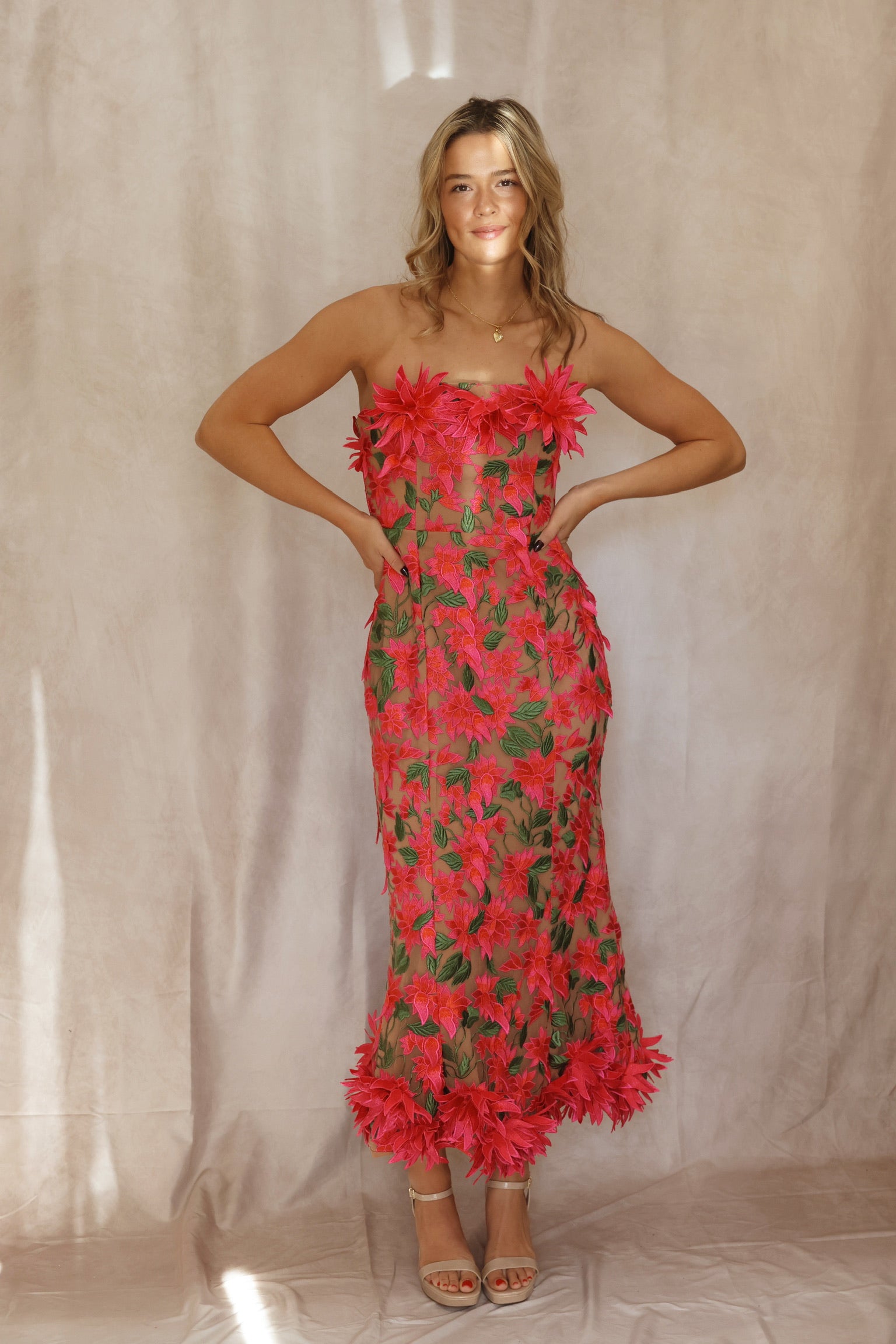 Elliatt Dresses | Elliatt Valentina Midi Dress | Color: Pink | Size: Xs | Pm-97417401's Closet Elliatt Dresses | Elliatt Valentina Midi Dress | Color: Pink | Size: Xs | Pm-97417401's Closet