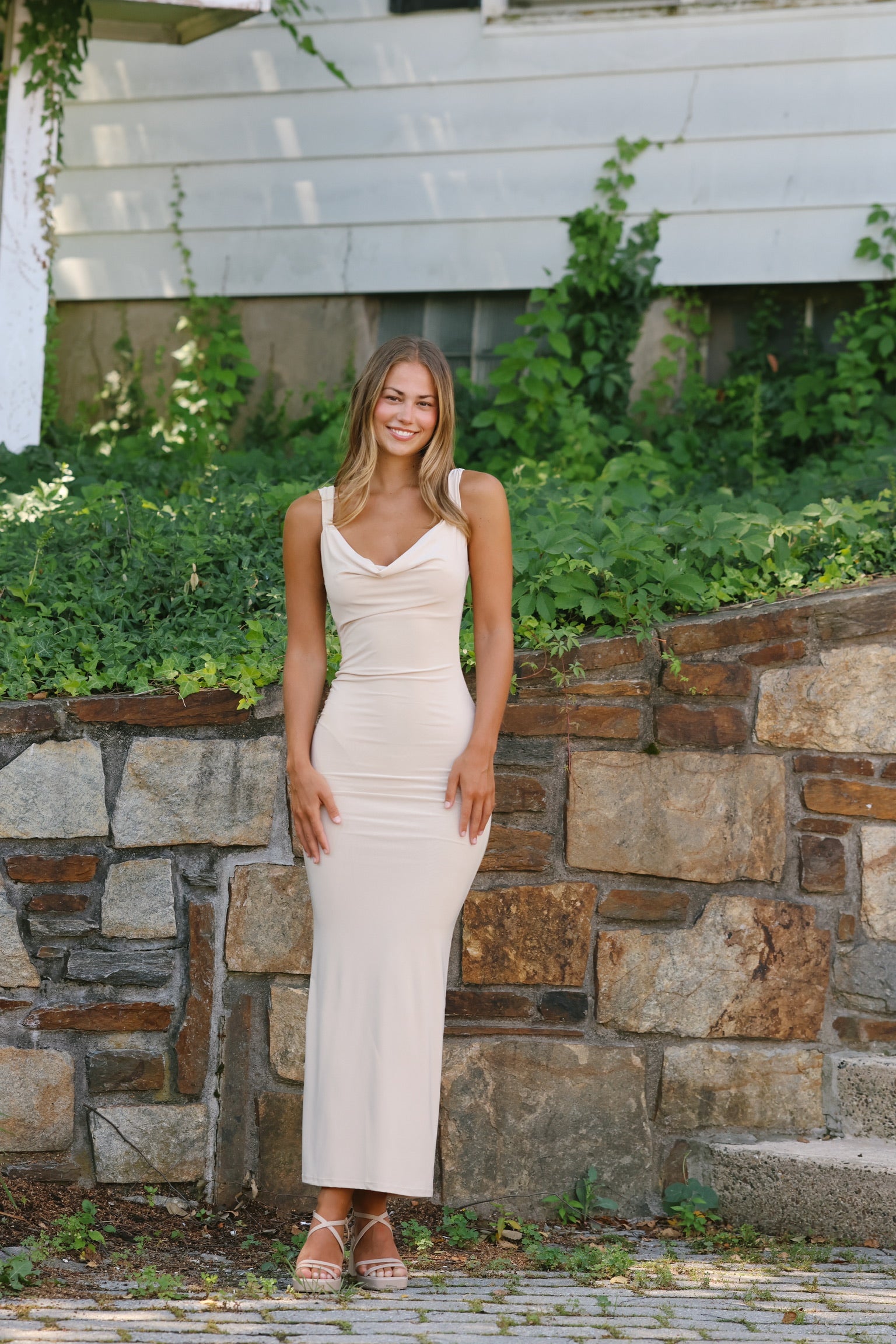 Romance Me Maxi Taupe L