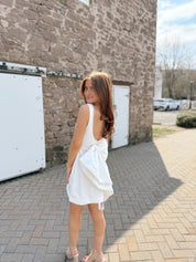 Attachable Pearl Fishtail Dress in White