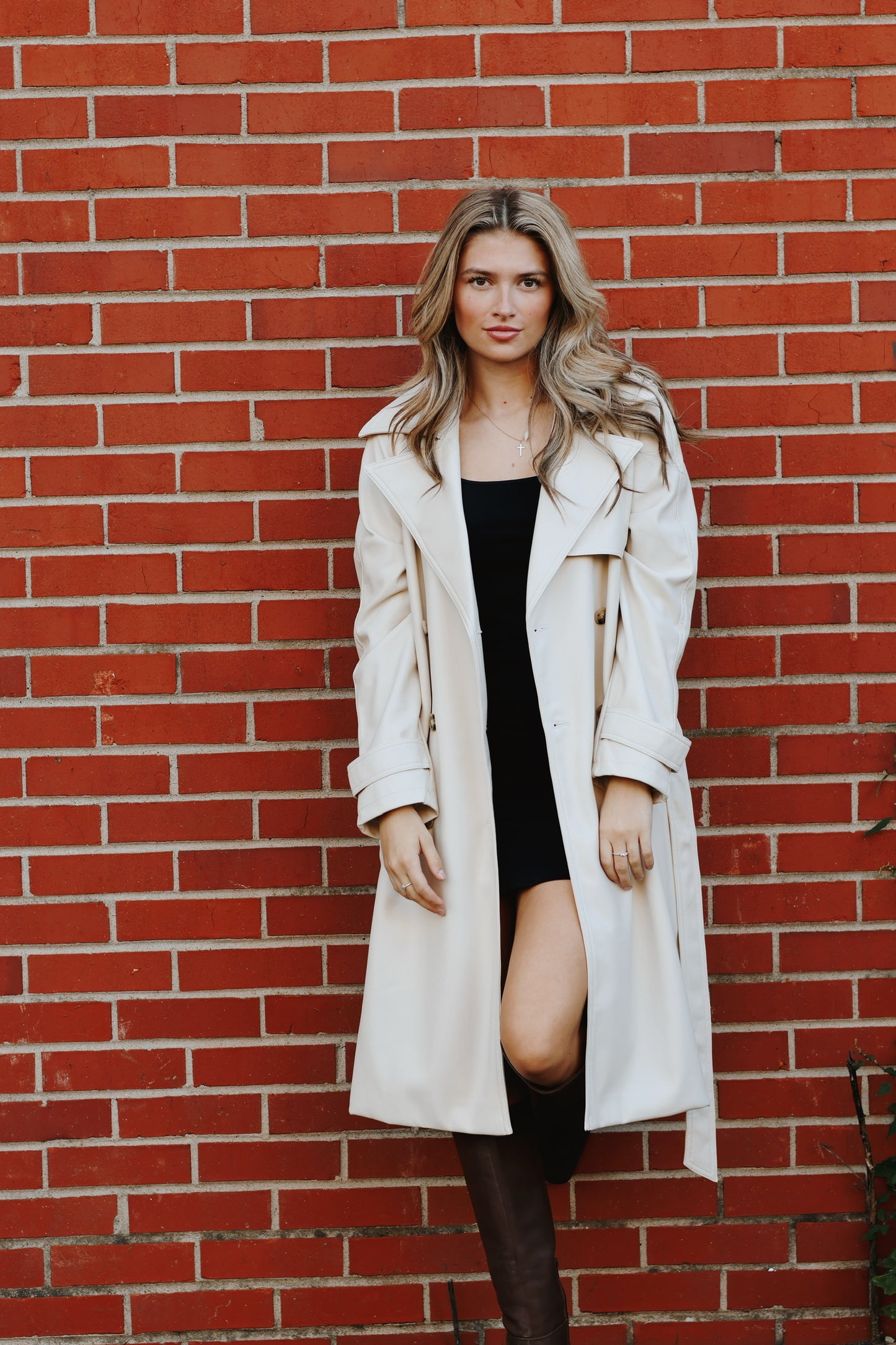 Ilia Trench Coat Bone