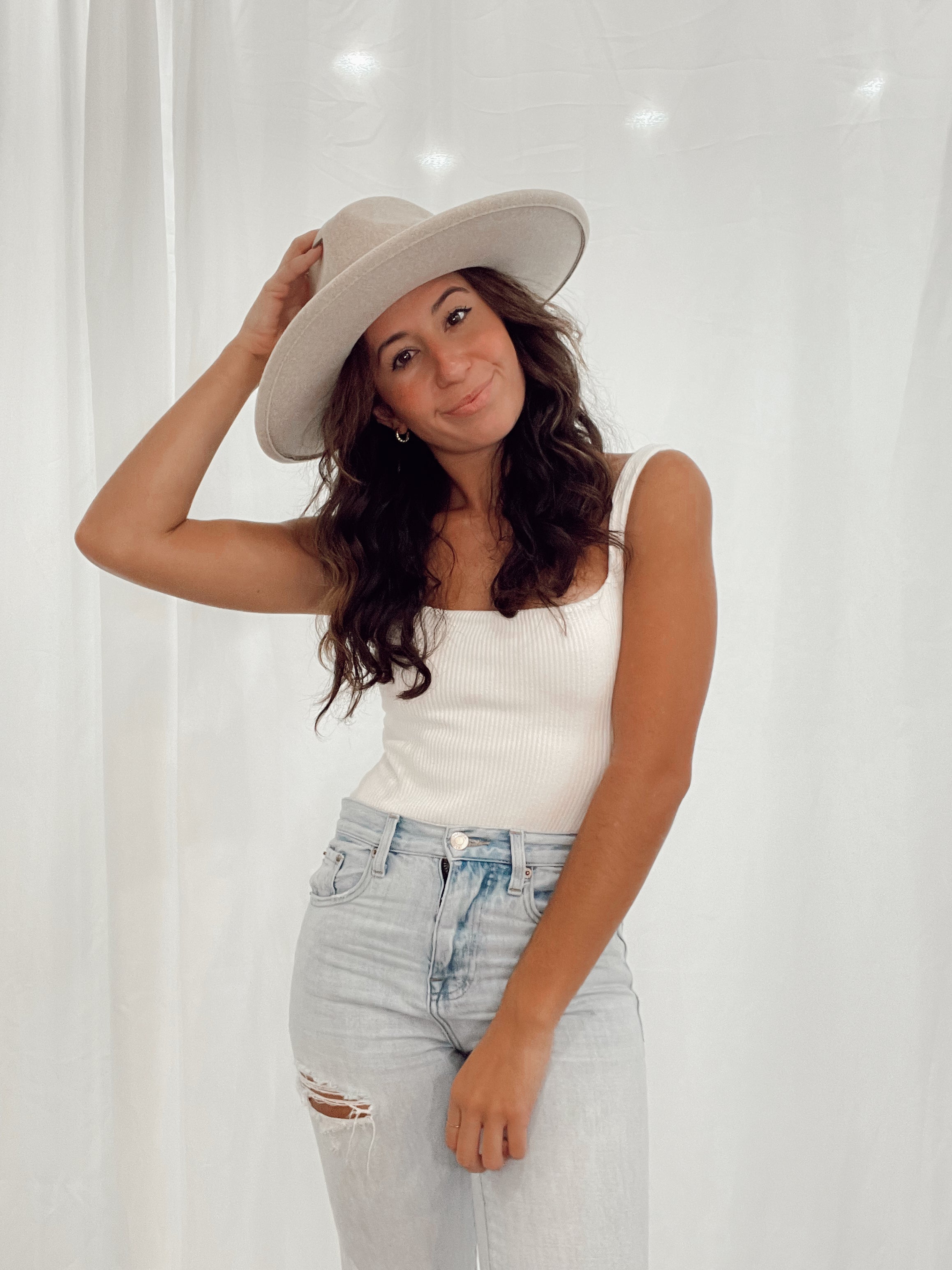 Austin Chain Hat Beige