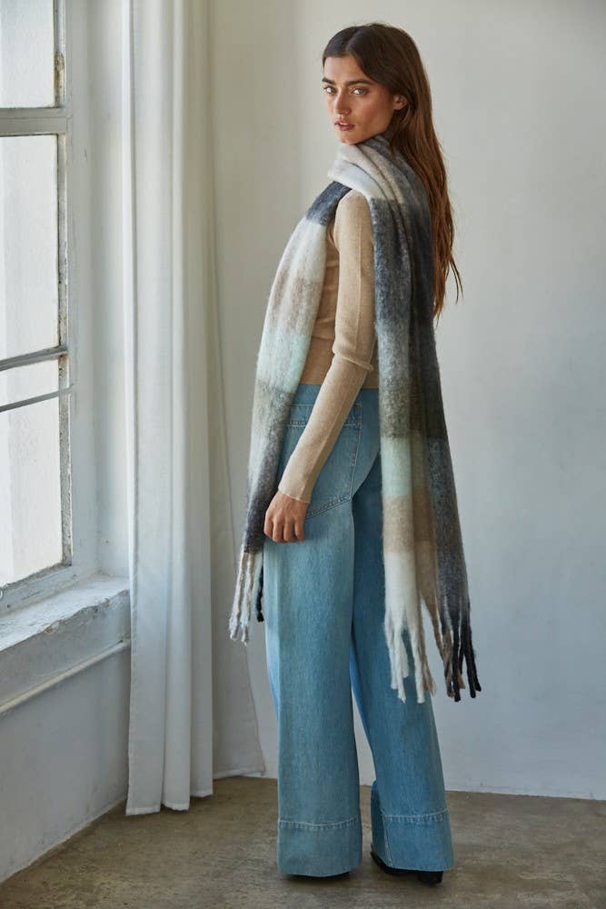 Knit Sweater Polyester Gingham Pattern Scarf