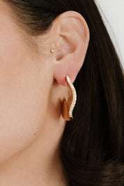 Ripple Pave Hoops: Clear Crystals