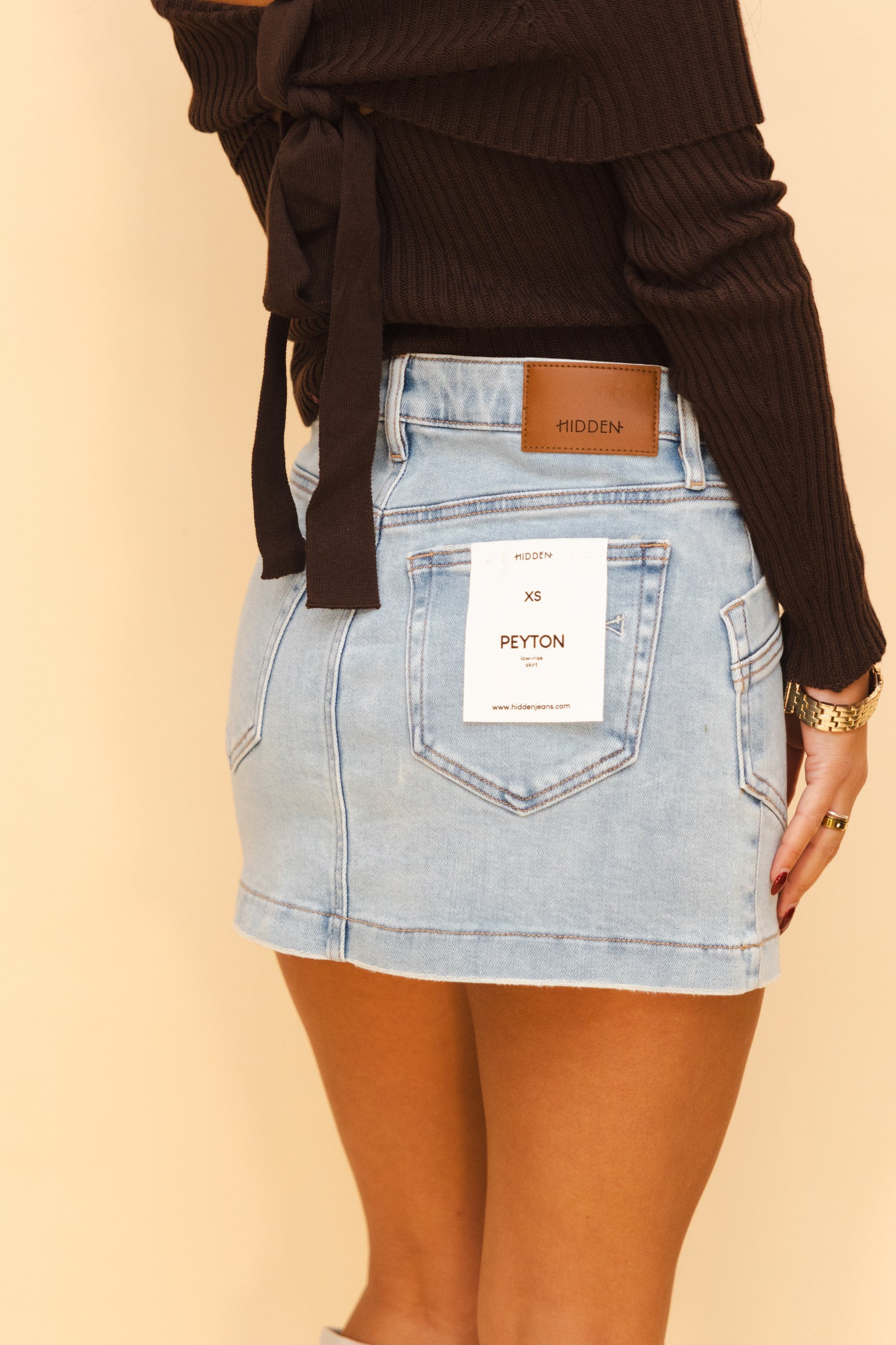 Peyton Light Low Rise Patch Pocket Mini Skirt