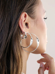 Heirloom Twist Medium Hoops: 18k Gold Plated / One Size