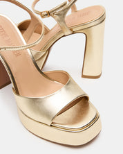 LIANDRA CHAMPAGNE | Steve Madden