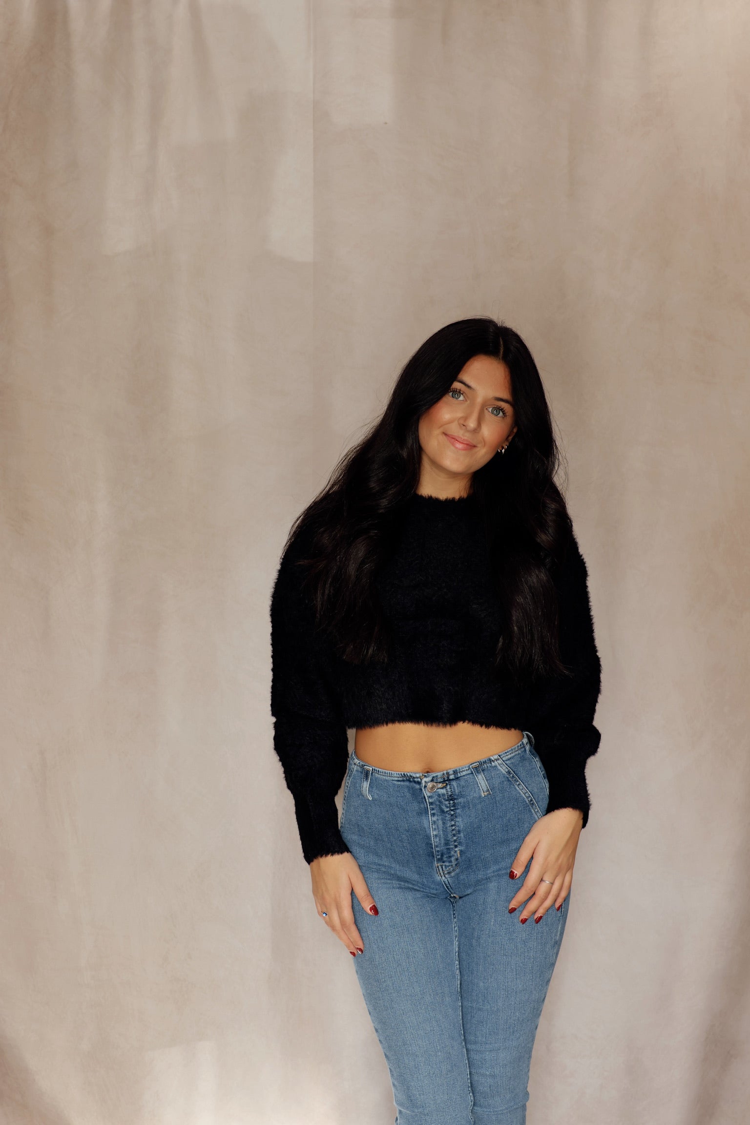 Georgia Cropped Sweater Black