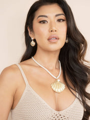 Scallop Shell Pendant Necklace: Pearl with 18k Gold Plating