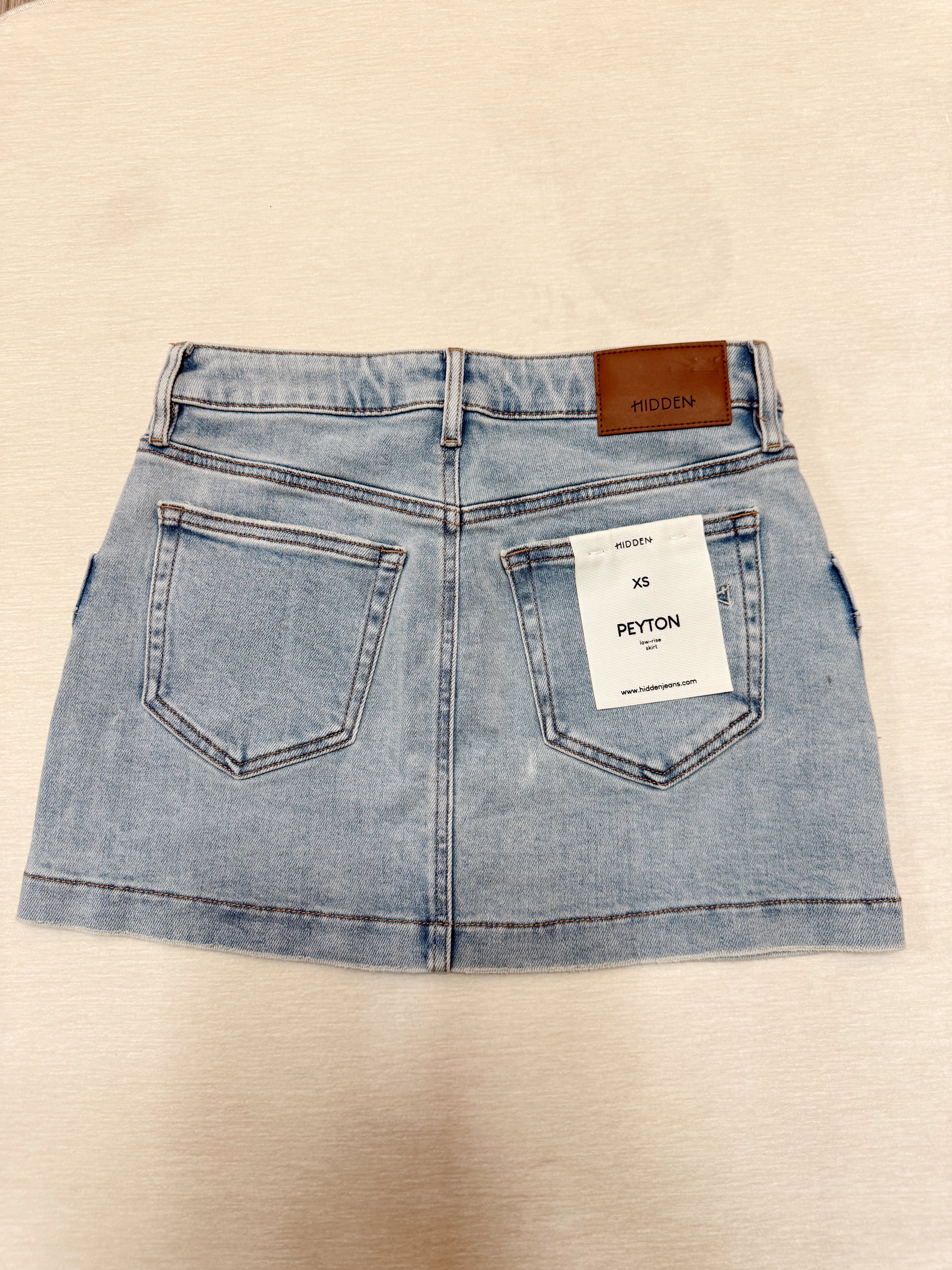 Peyton Light Low Rise Patch Pocket Mini Skirt