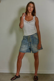 Knit Seamless Ribbed Tank Top with Lace Trim: White
