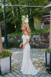 OFF SHOULDER LACE MAXI DRESS