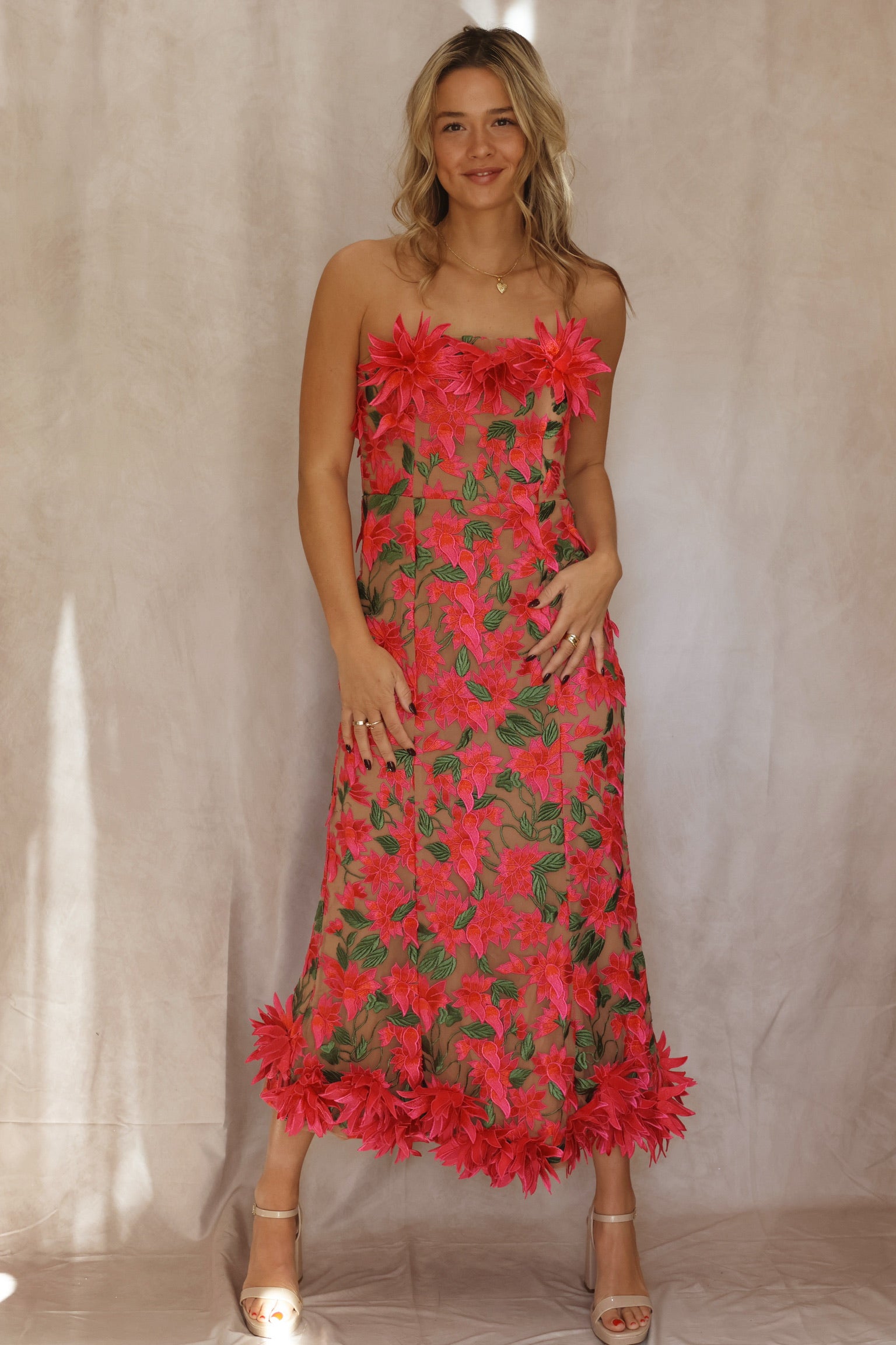 Elliatt Dresses | Elliatt Valentina Midi Dress | Color: Pink | Size: Xs | Pm-97417401's Closet Elliatt Dresses | Elliatt Valentina Midi Dress | Color: Pink | Size: Xs | Pm-97417401's Closet