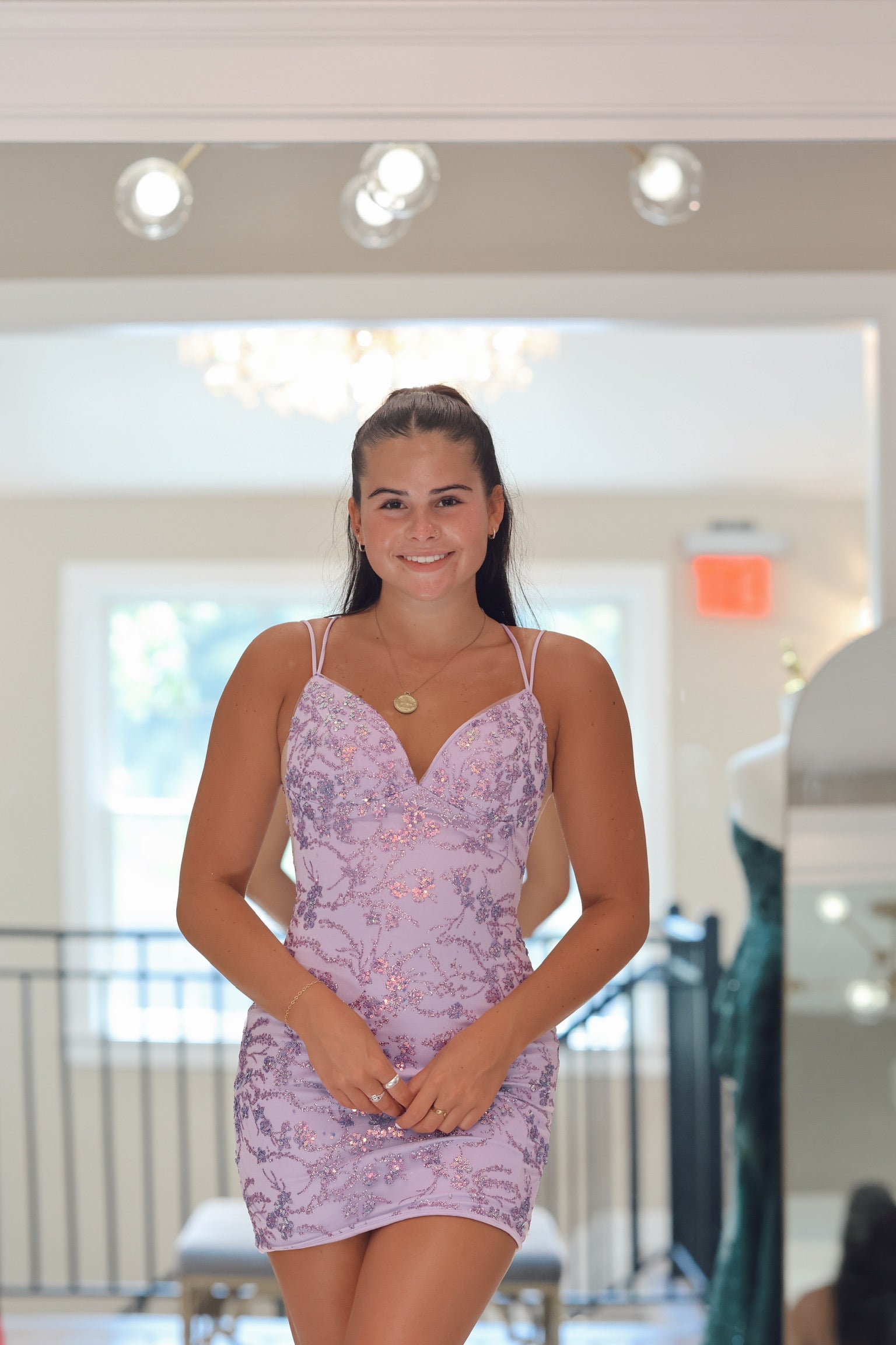 GIANA ドレス GIANA / Ivory Minimalist Wedding Dress: Long Sleeves, V Neck