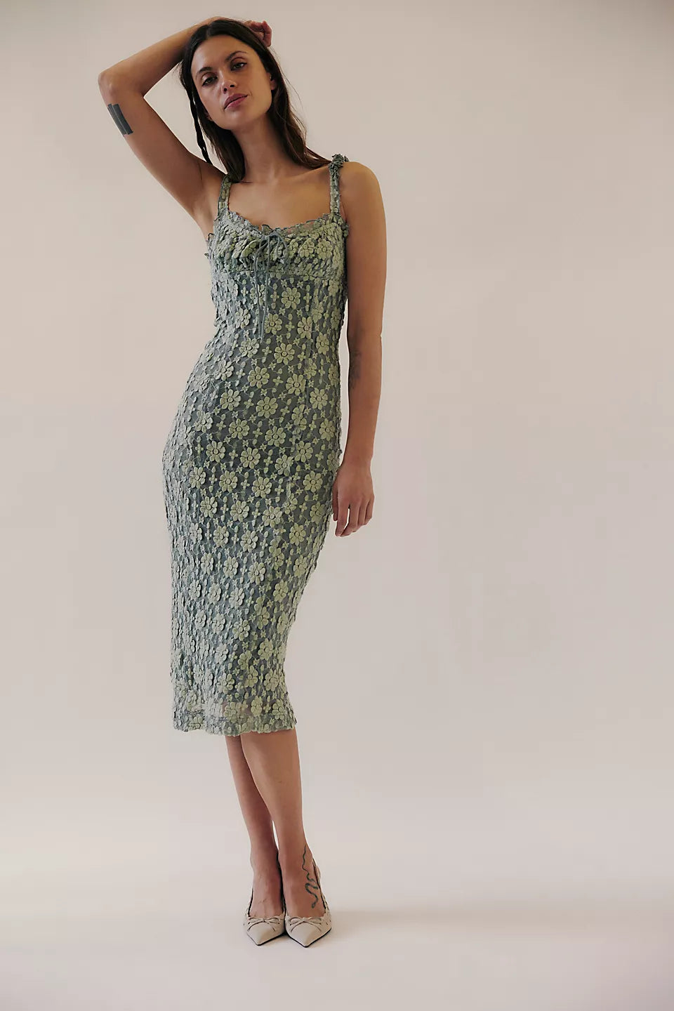 Lucinda Lace Midi Dress in Lilypad