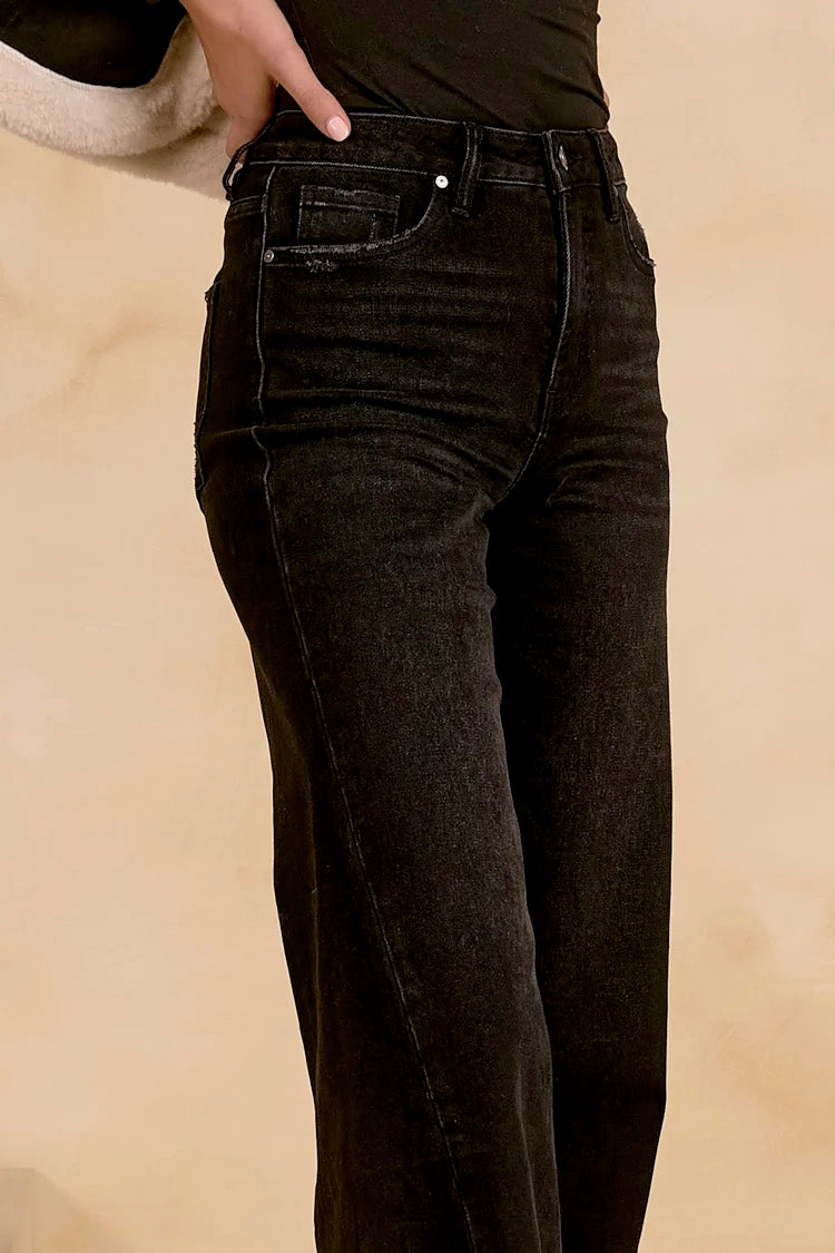 Jolie Jeans in Black | Elan