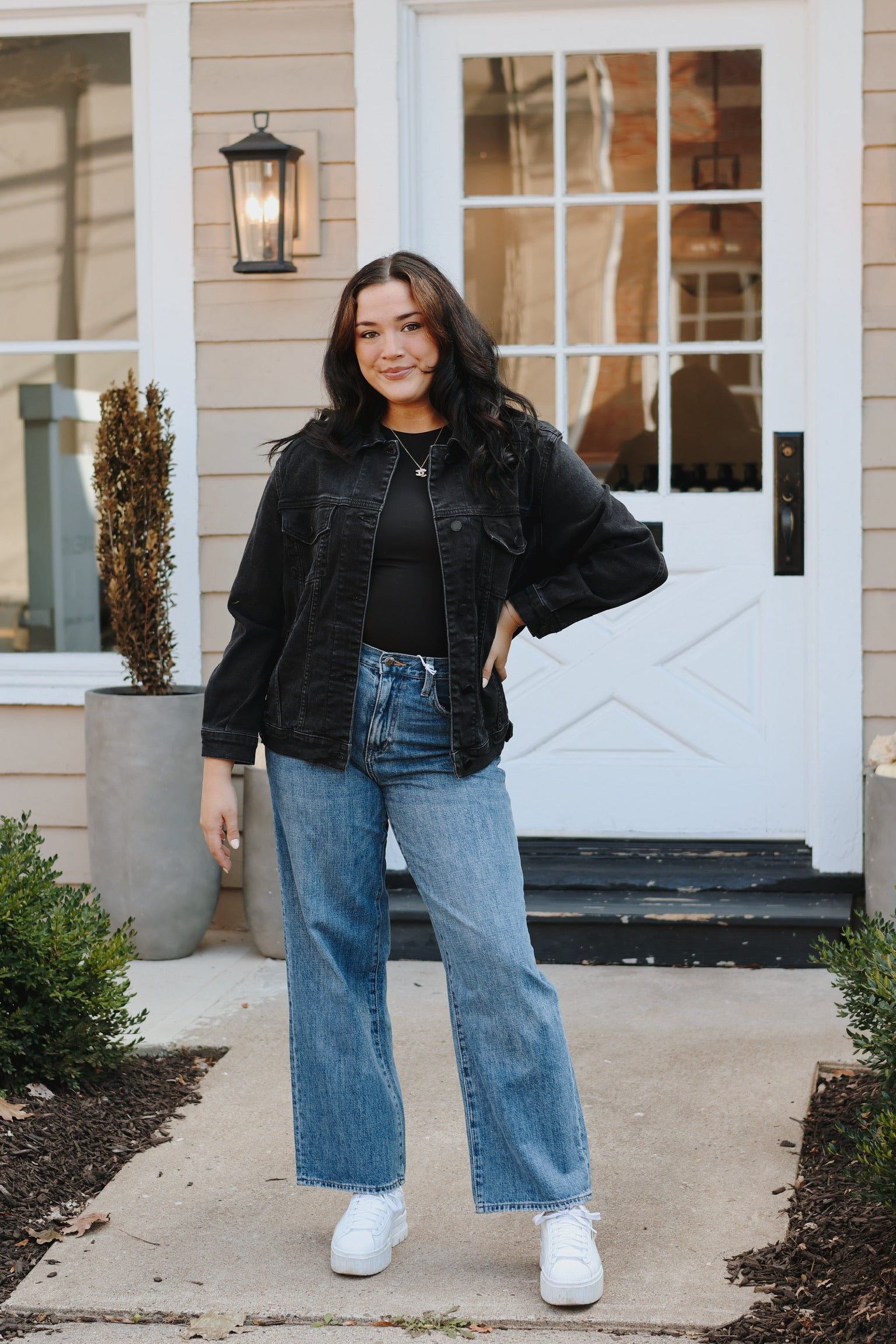 It Girl Look Denim Jacket Black