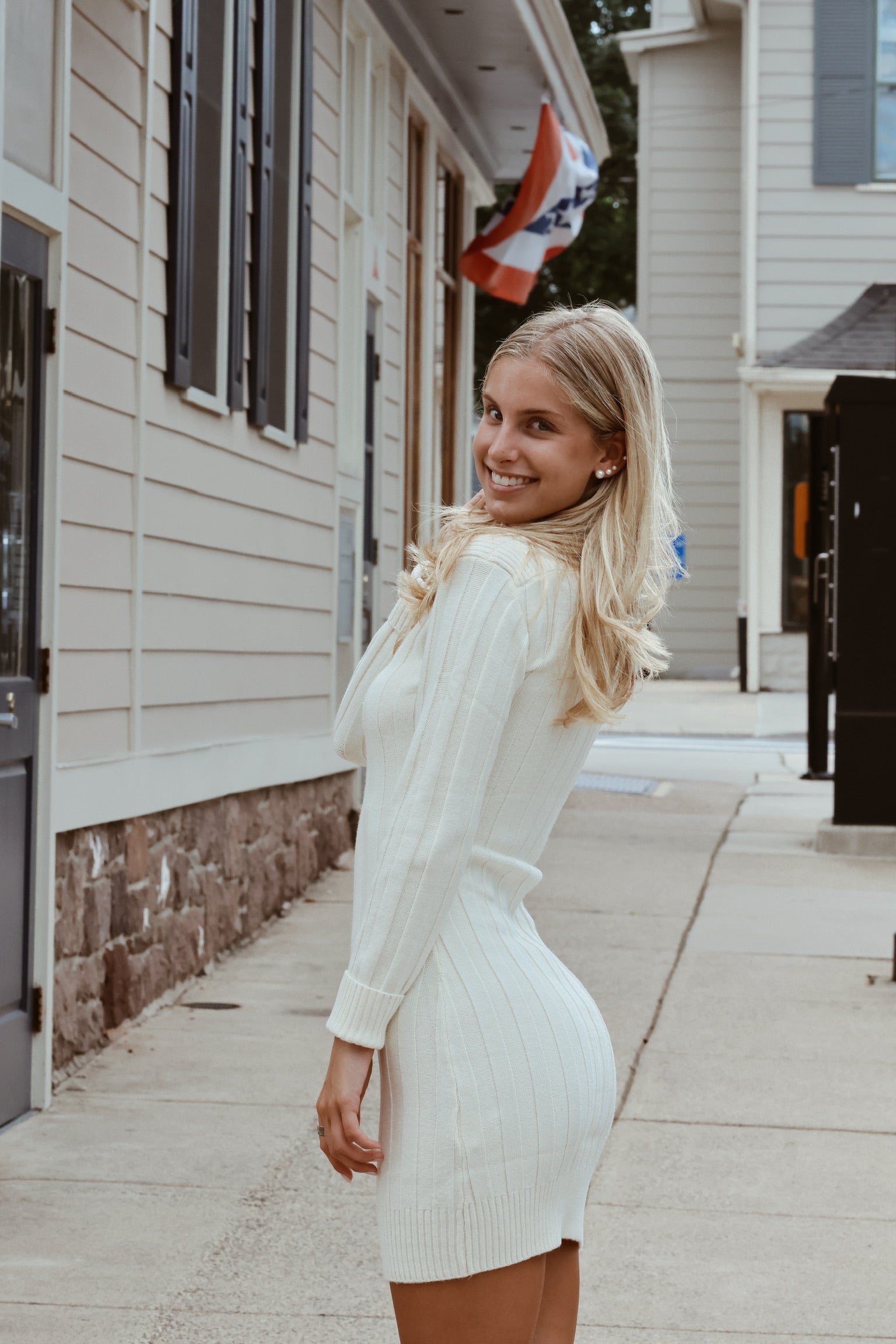 Suzie Ivory Long Sleeve Mini Dress L Suzie Ivory Long Sleeve Mini Dress L