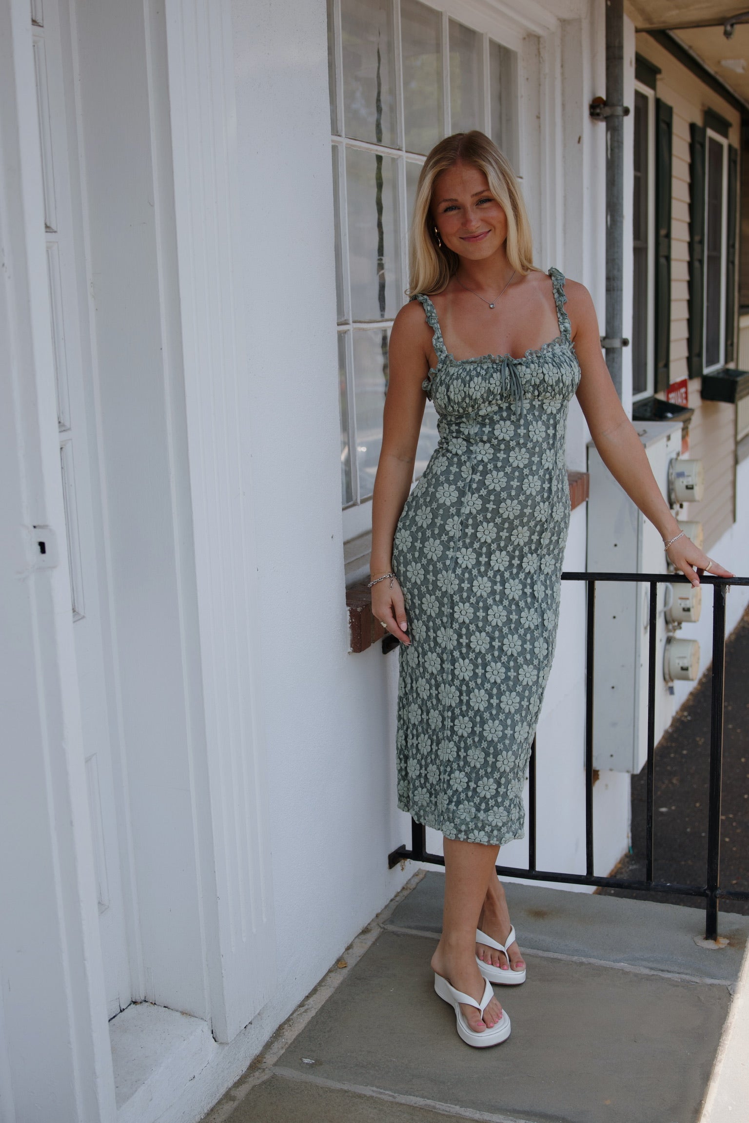 Lucinda Lace Midi Dress in Lilypad