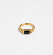 Black Stone Ring Twisted