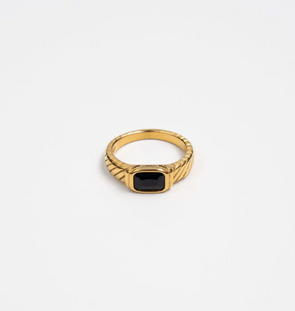 Black Stone Ring Twisted