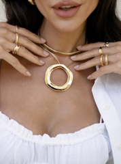 Open Circle Statement Necklace Gold