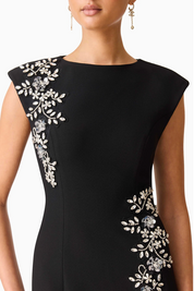 Veda Boatneck Sequin Gown Black | Elliatt