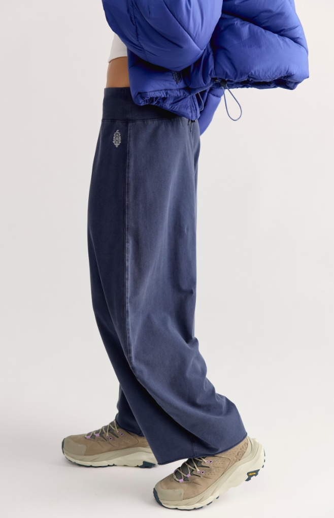 Hot Shot Easy Pant | True Navy | Free People