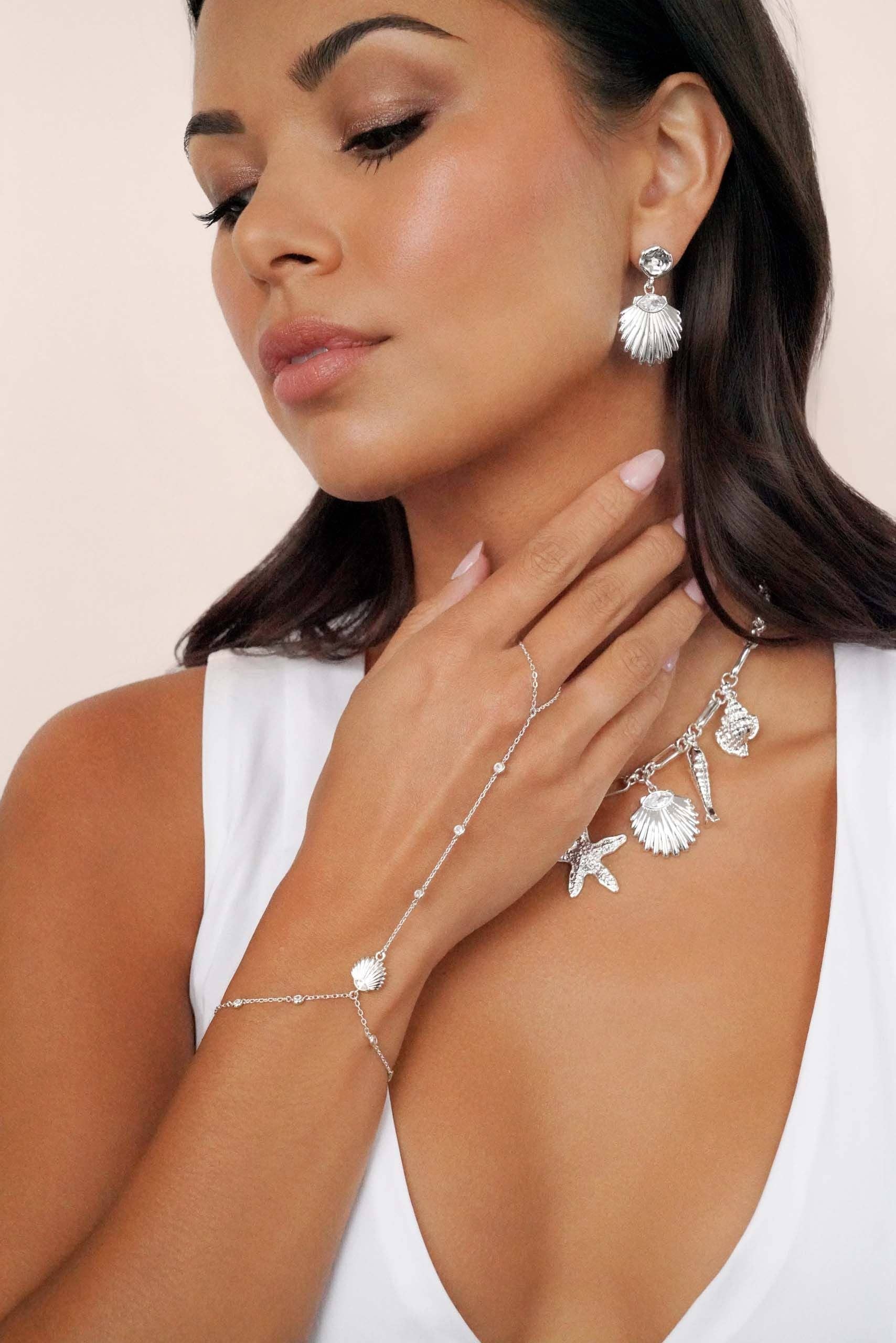 Santorini Shell Hand Chain: Clear Crystal with Silver Plating / One Size