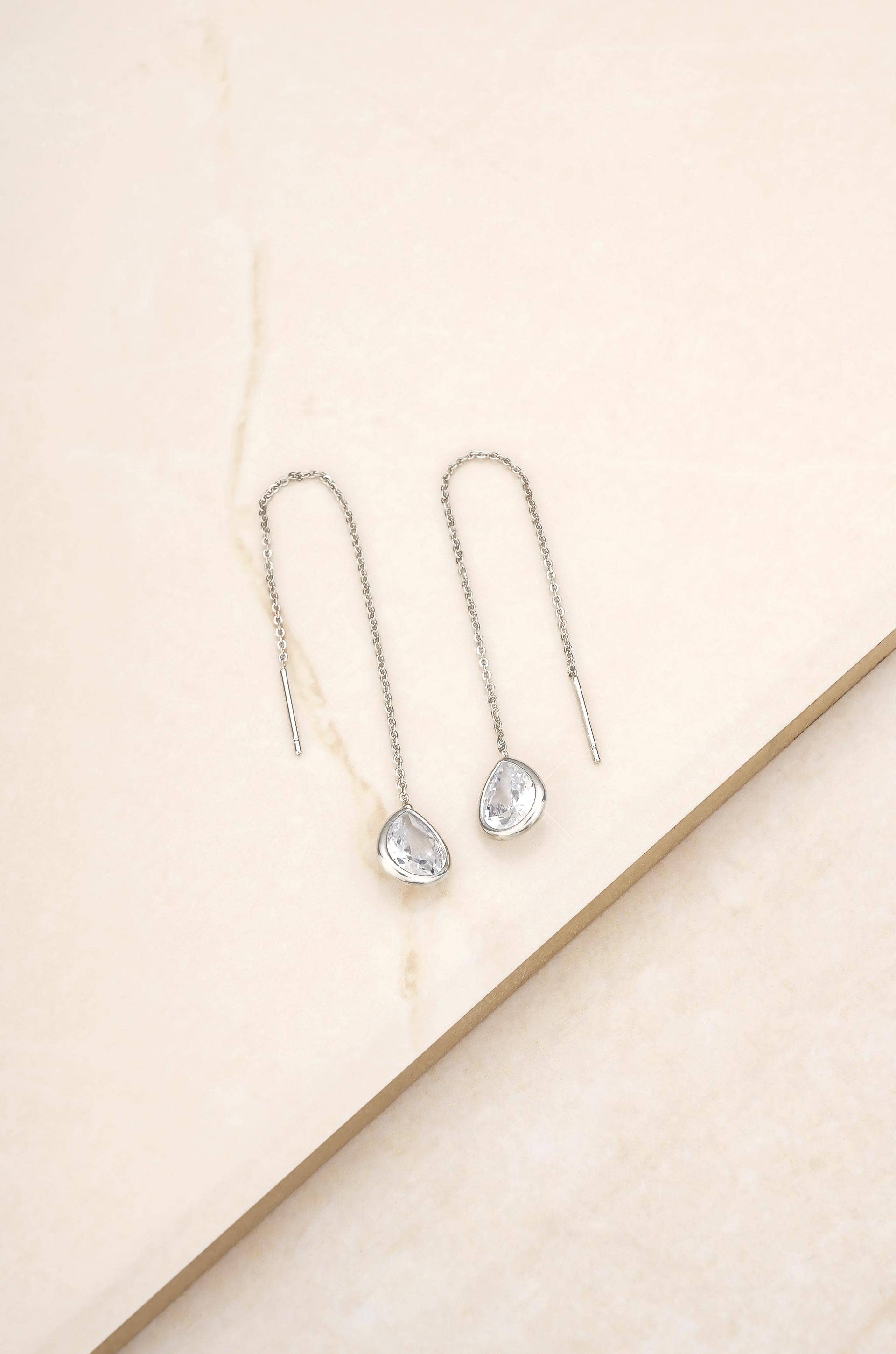 Barely There Chain and Crystal Dangle Earrings: Light Topaz Crystals with 18k Gold Plating