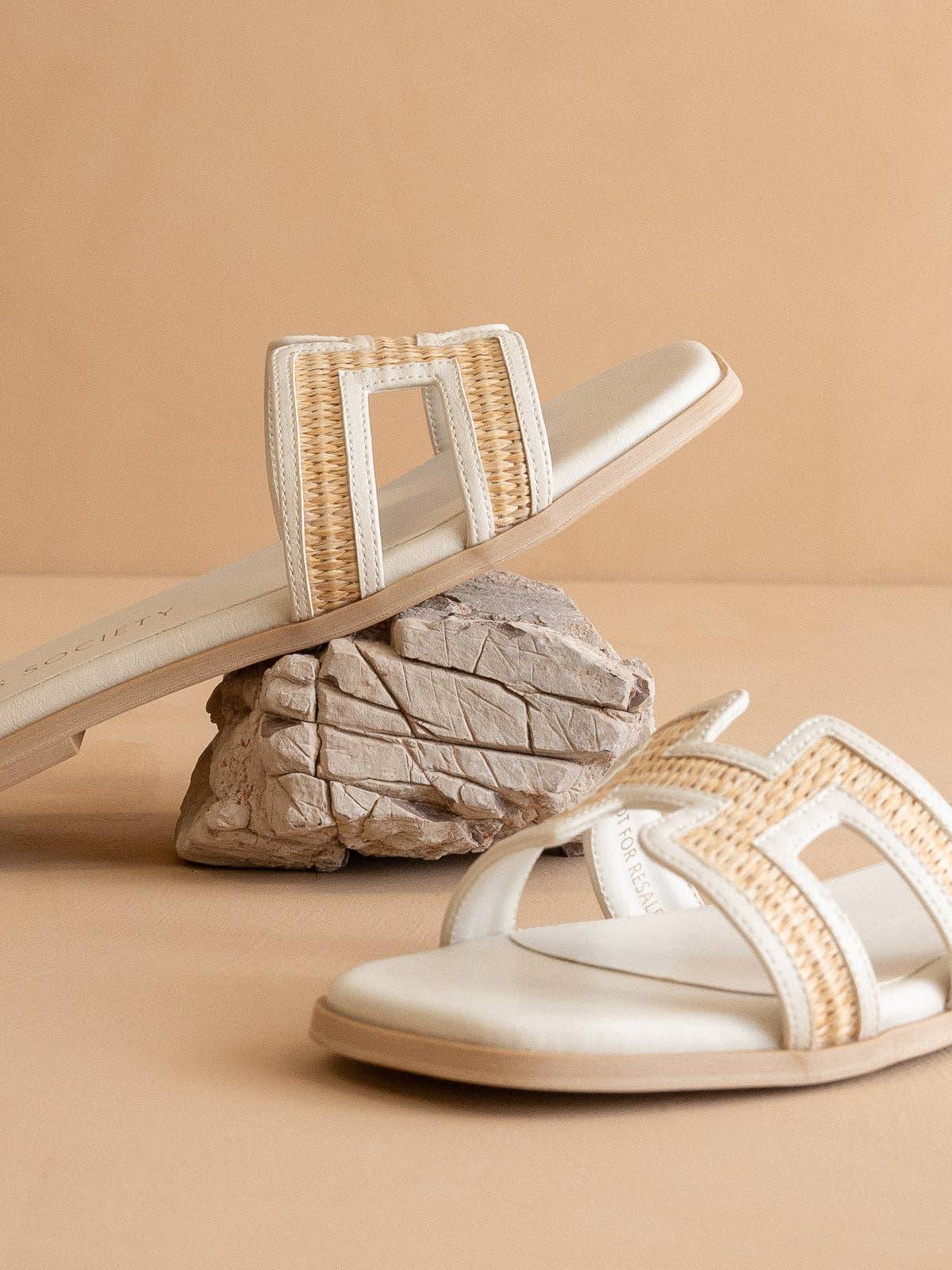 The Ena | White H Cutout Raffia Slide: WHITE