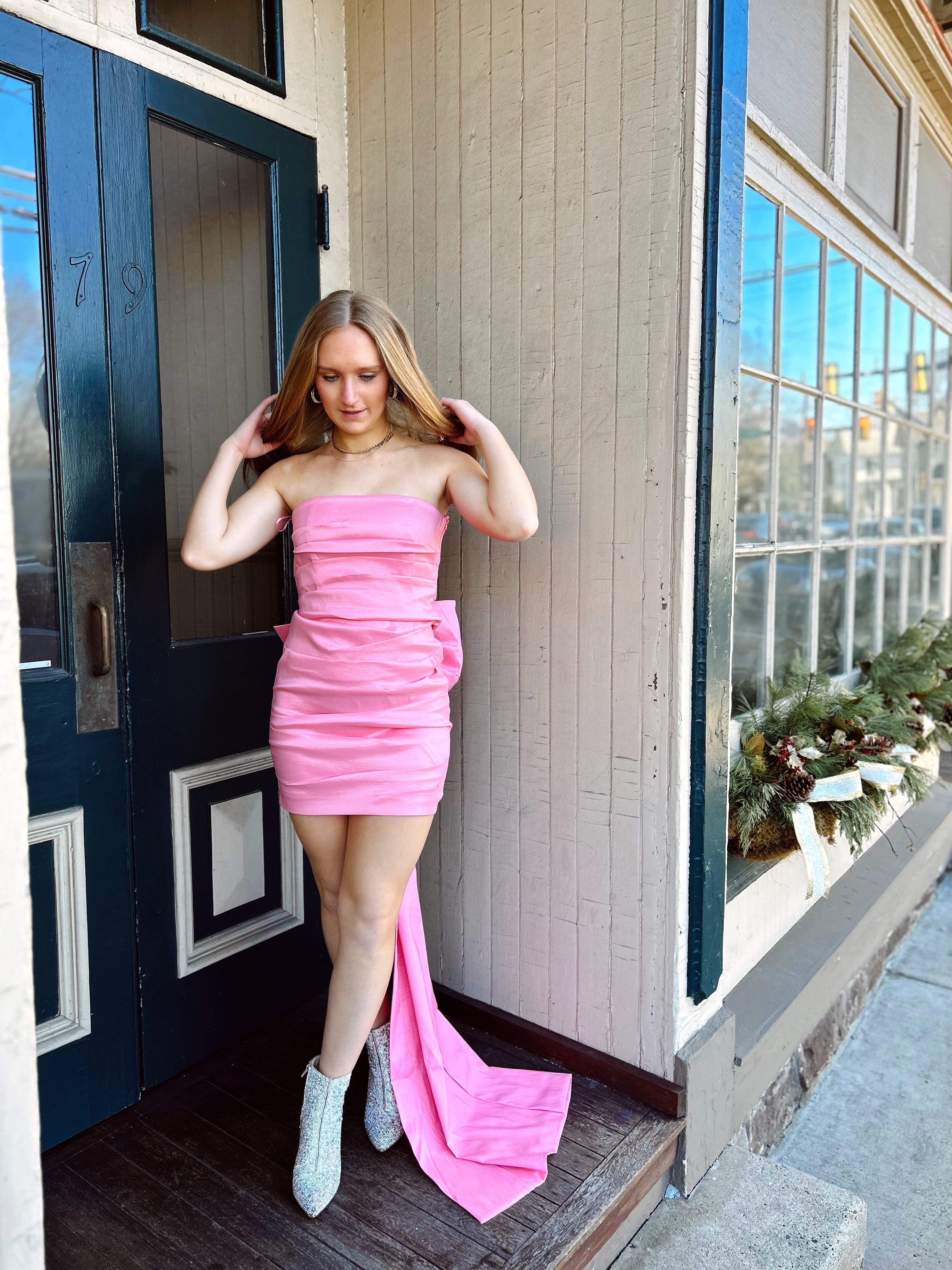 She is Love Mini Baby Pink