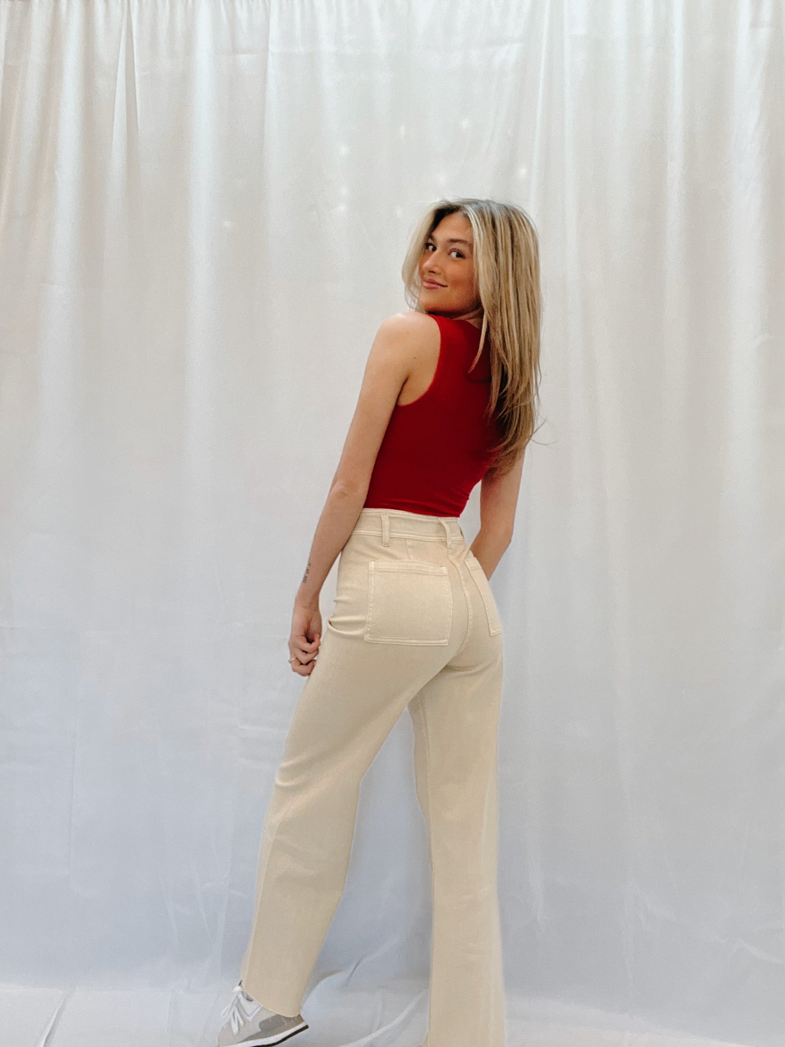 Cut to the Chase Pants Beige