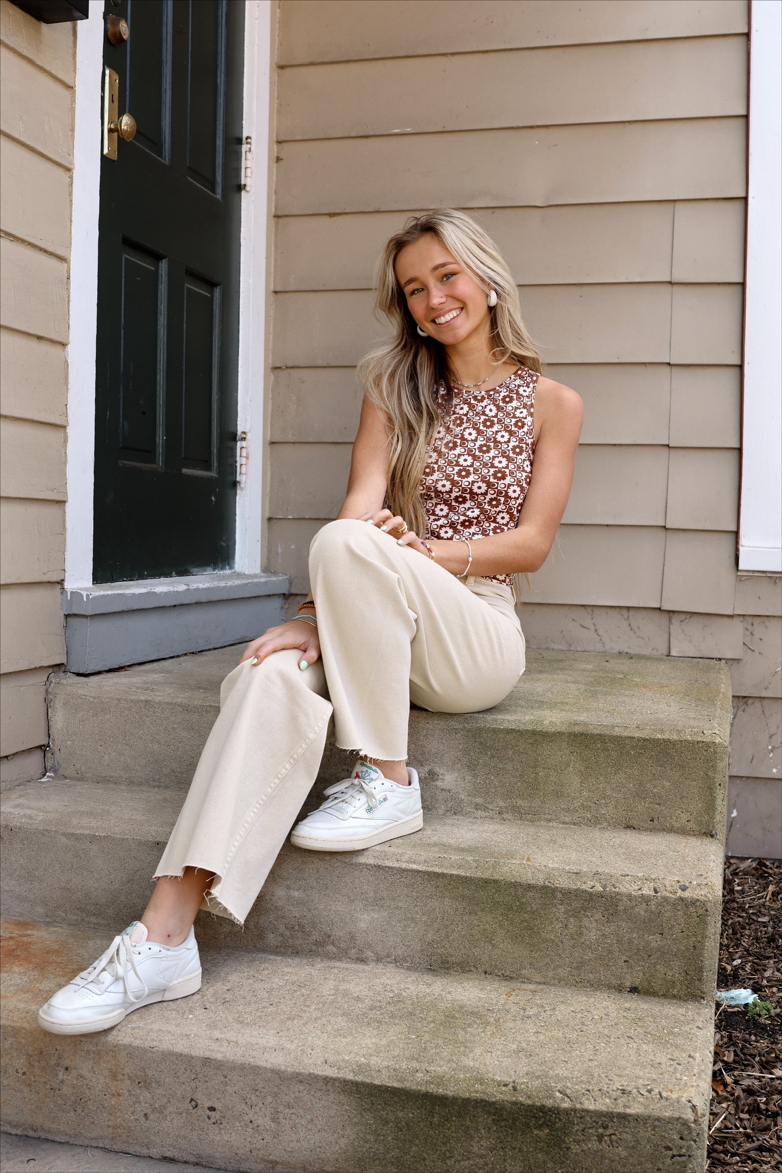 Cut to the Chase Pants Beige