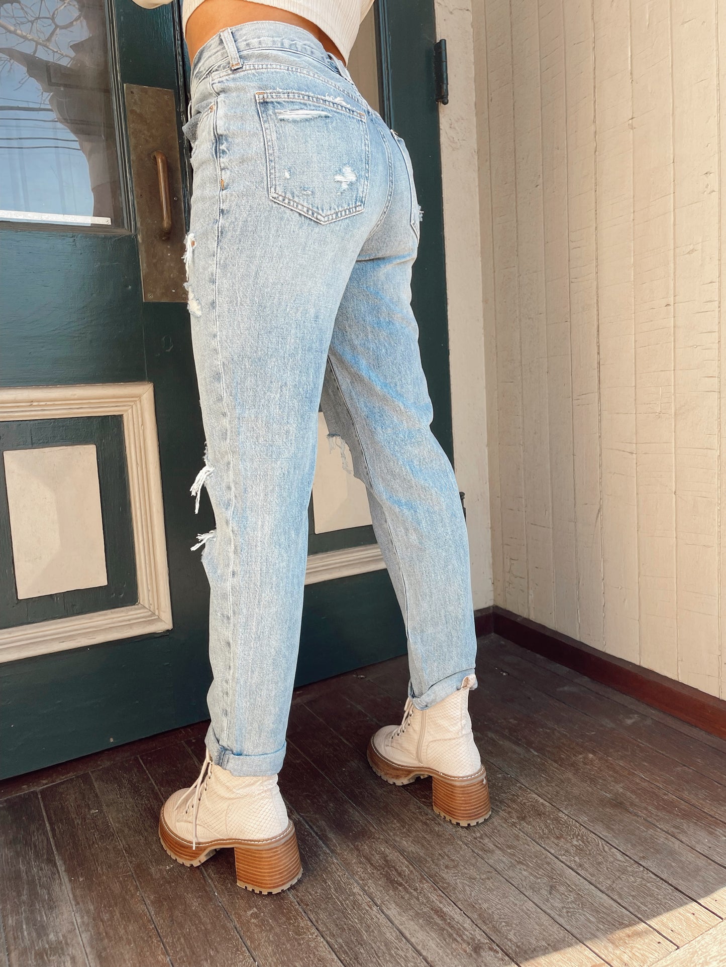 Presley High Rise Relaxed Roller- Wink Distressed