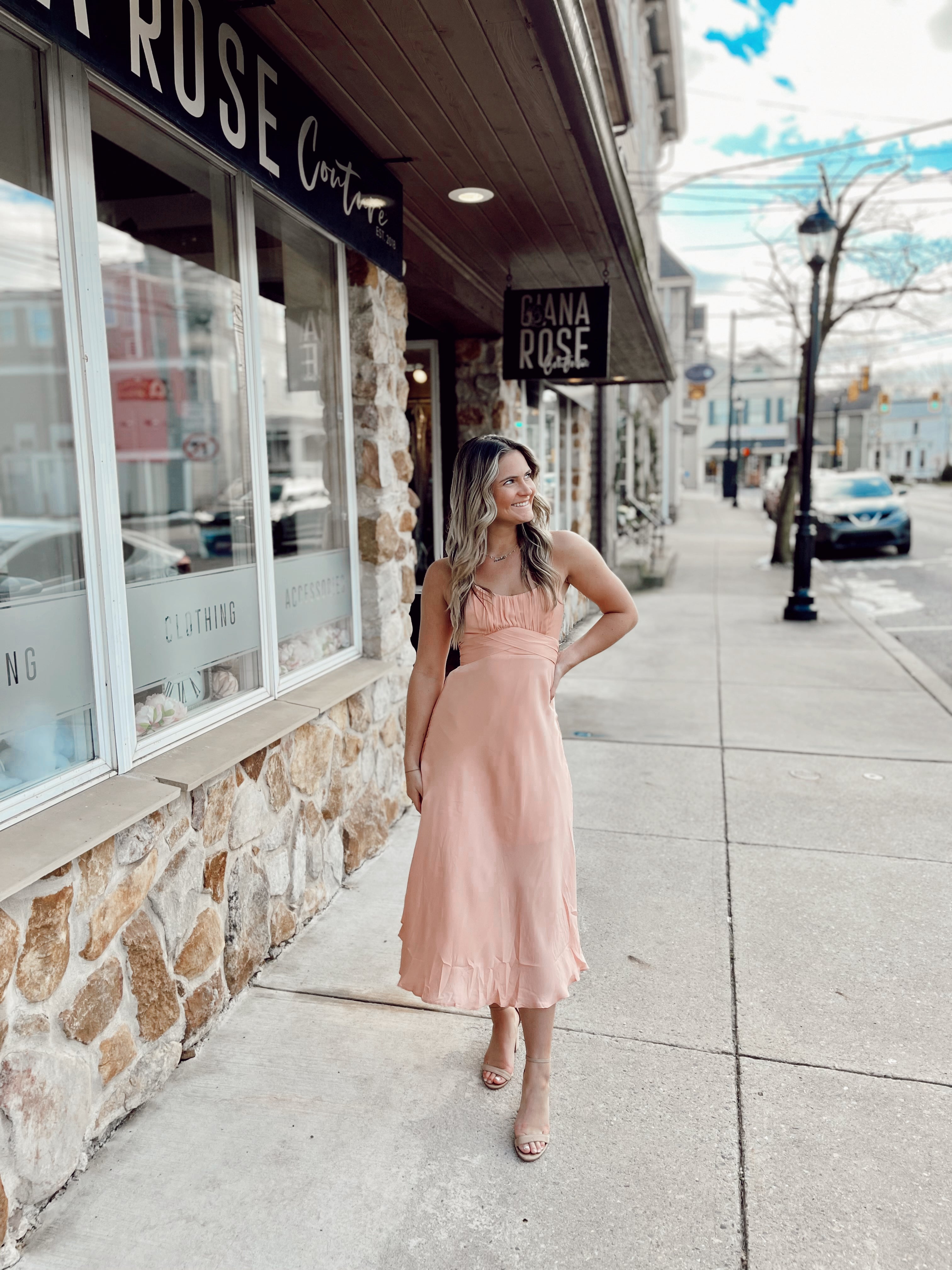 Just Lovely Midi Peach