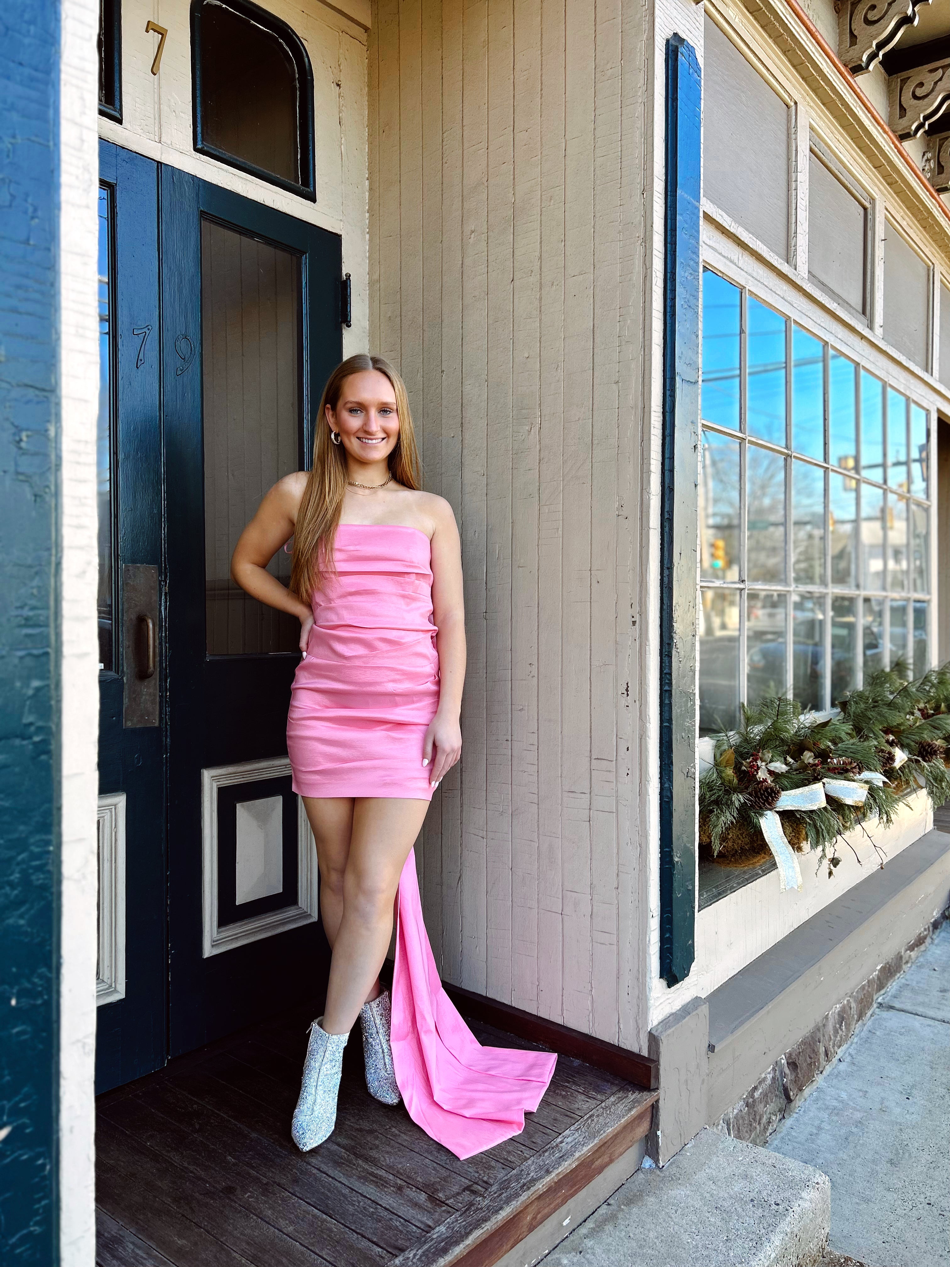 She is Love Mini Baby Pink