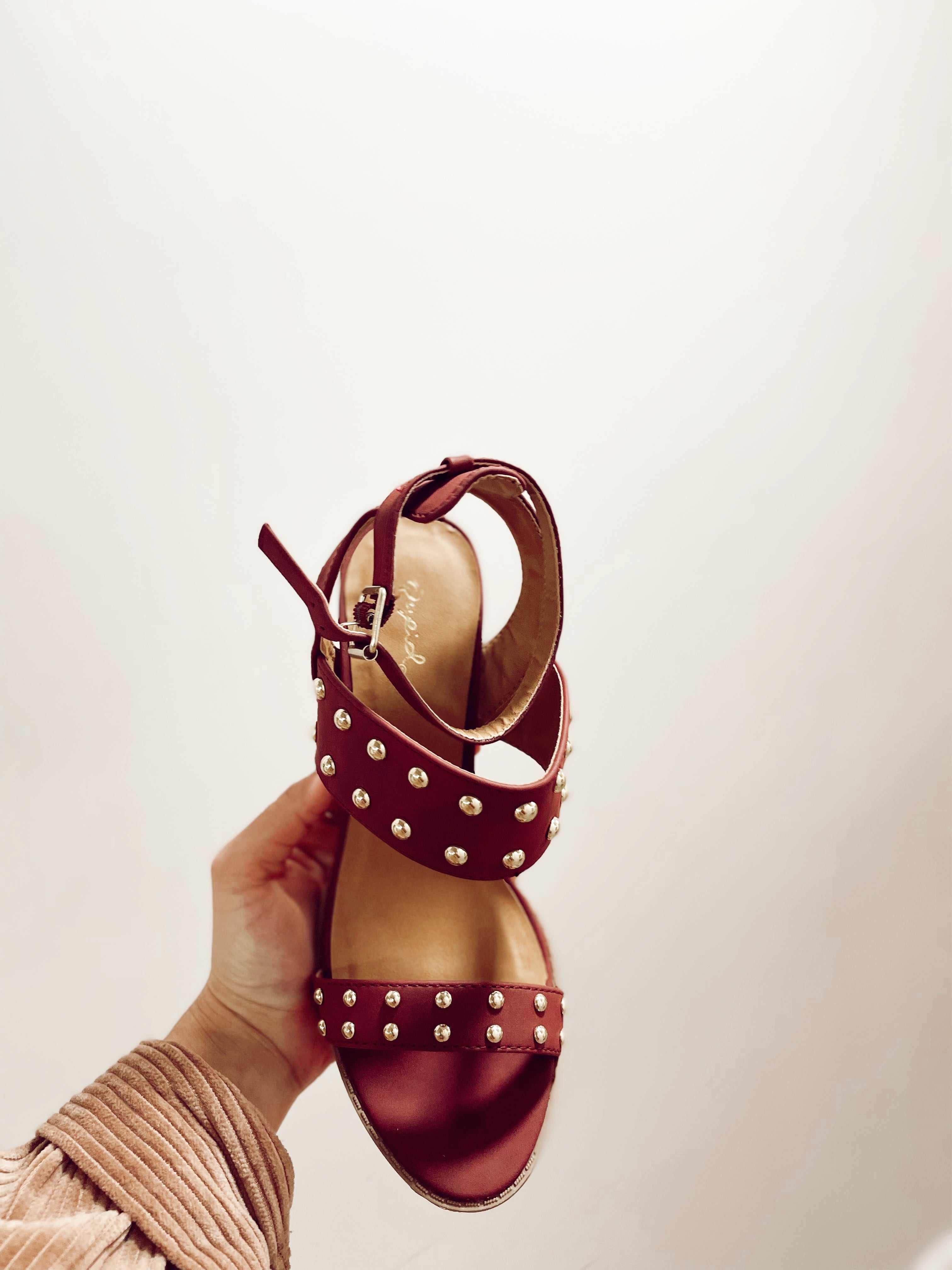 Brammer- 30 Burgundy