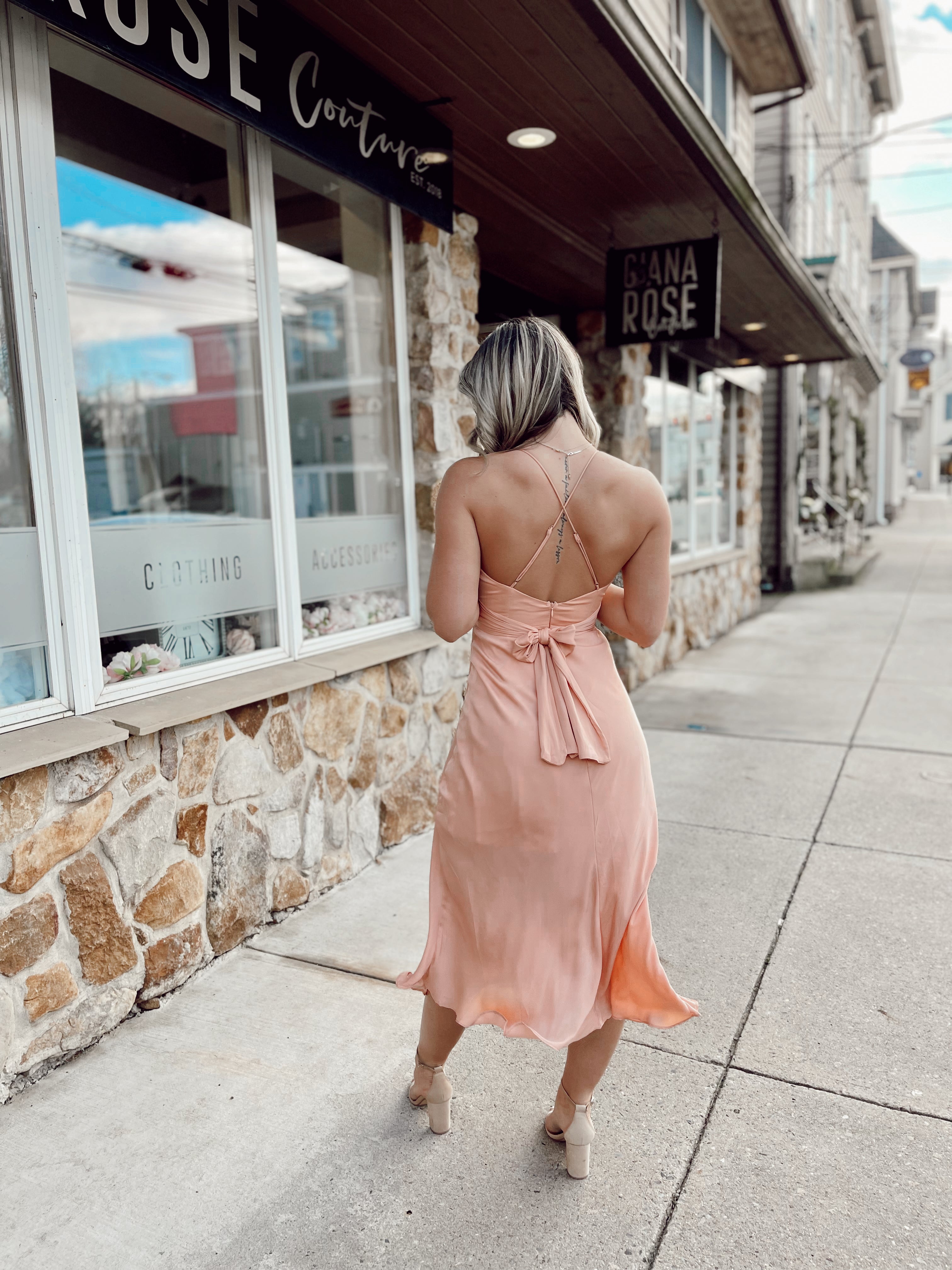 Just Lovely Midi Peach