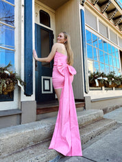 She is Love Mini Baby Pink
