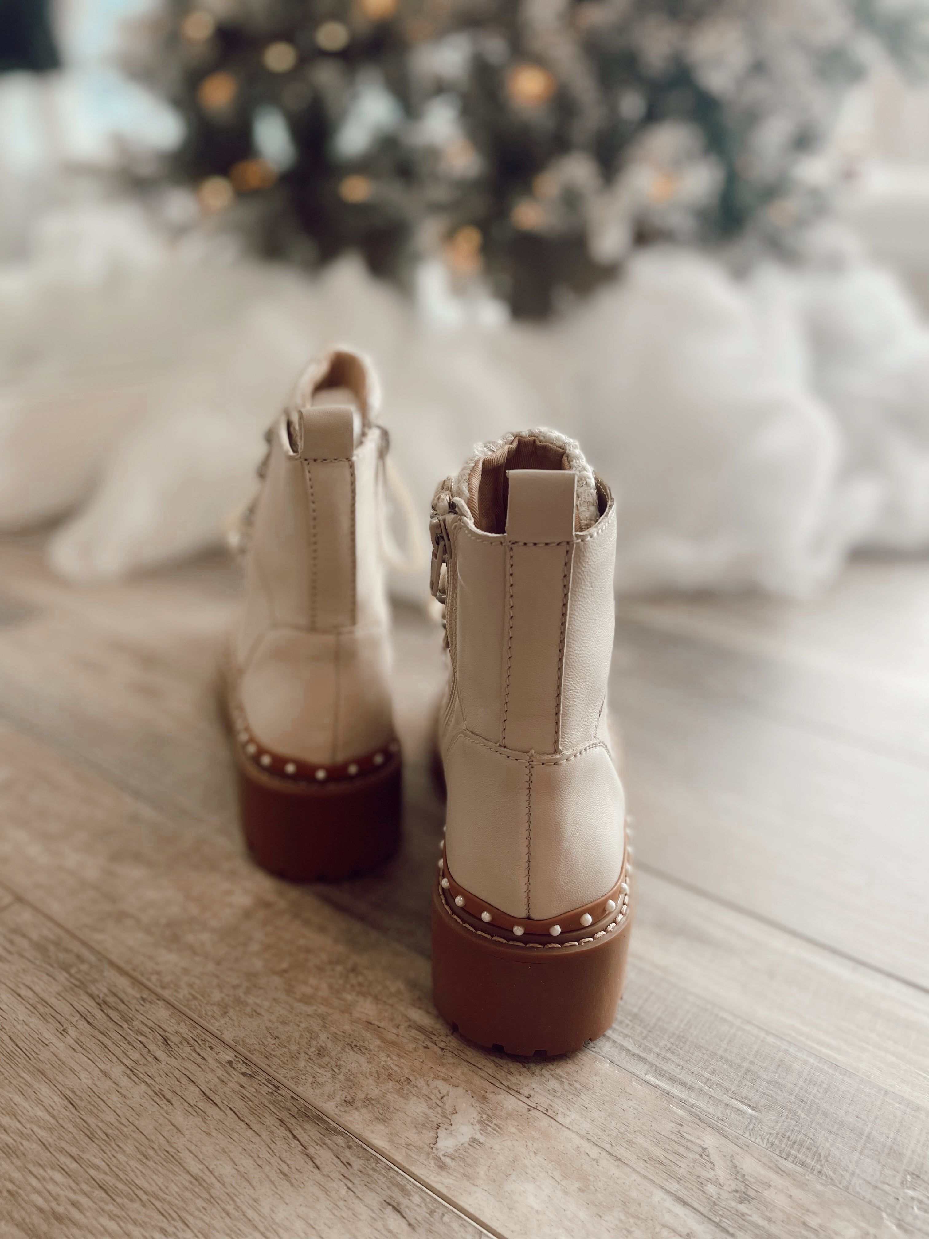 Rainier Boots Bone